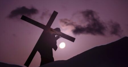 A Mensagem da Cruz – Esboço de Pregação sobre a Cruz de Cristo