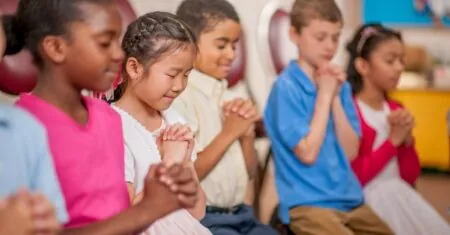 20 melhores versículos para ler em culto de crianças