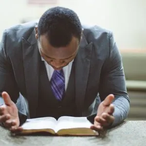 7 Esboços de Pregações Curtas e Impactantes para Pentecostais