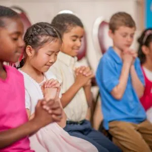 20 melhores versículos para ler em culto de crianças